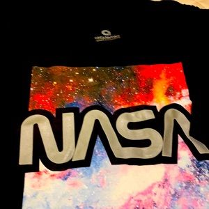 akademiks t-shirt size L